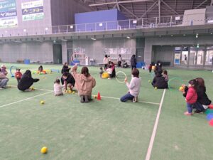 親子テニス教室　０歳から参加可能　